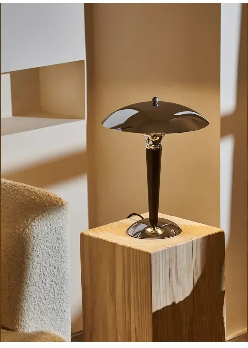 Industrial Style Desk Lamp Nordic Retro Table Light Wooden Iron E14 Bulb Bauhaus Design Study Room Office Bedroom Bedside Decor