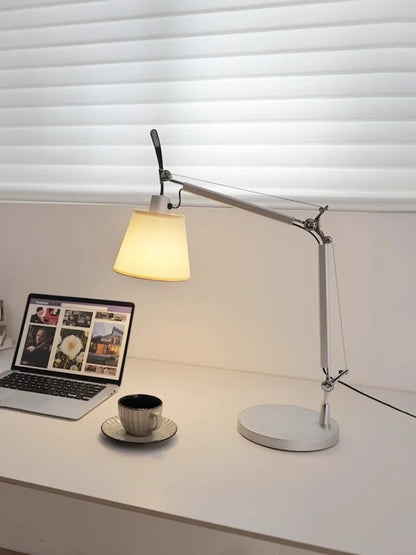 Italian Rocker Arm Table Lamp Nordic Designer Bedroom Bedside Floor Lamps Creative Office Study LED Eye Protection Reading Light