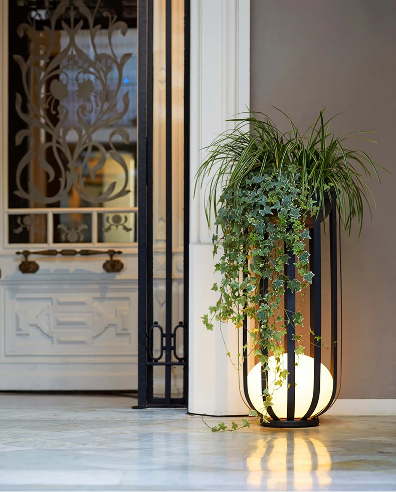 Outdoor Waterproof Lawn Lamps Solar Courtyard Balcony Garden Plant Flowerpot LED lamp