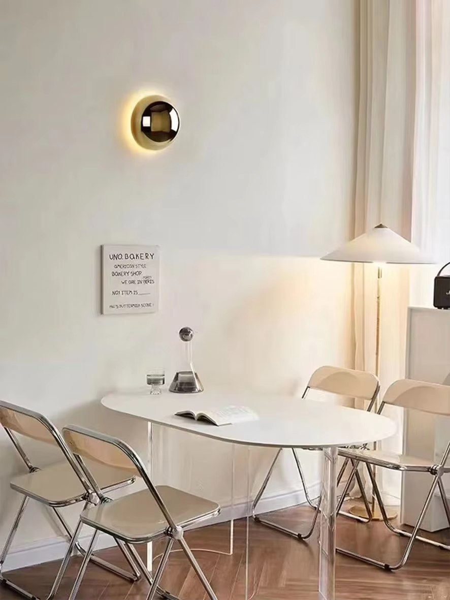 Minimalist Plated Silver Luxurious Wall Lamp Modern Simple Circular Lunar Eclipse sconce