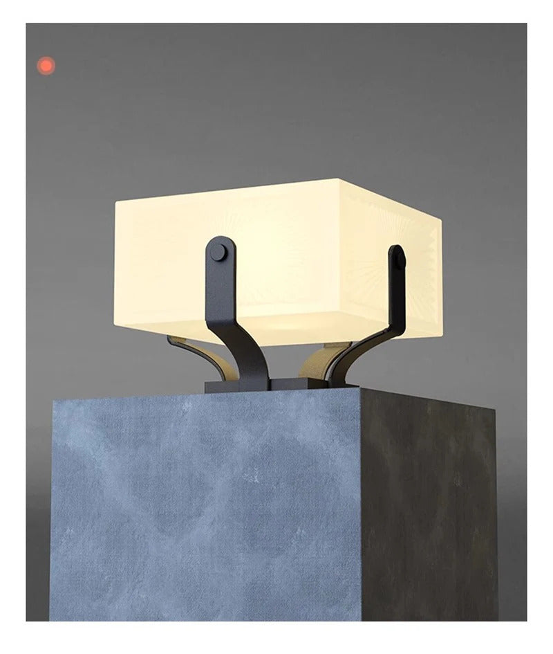 Solar Pillar Lights Villa Outdoor Waterproof  LED Wall Lamp  Gate Garden Lighting