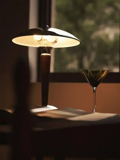 Industrial Style Desk Lamp Nordic Retro Table Light Wooden Iron E14 Bulb Bauhaus Design Study Room Office Bedroom Bedside Decor