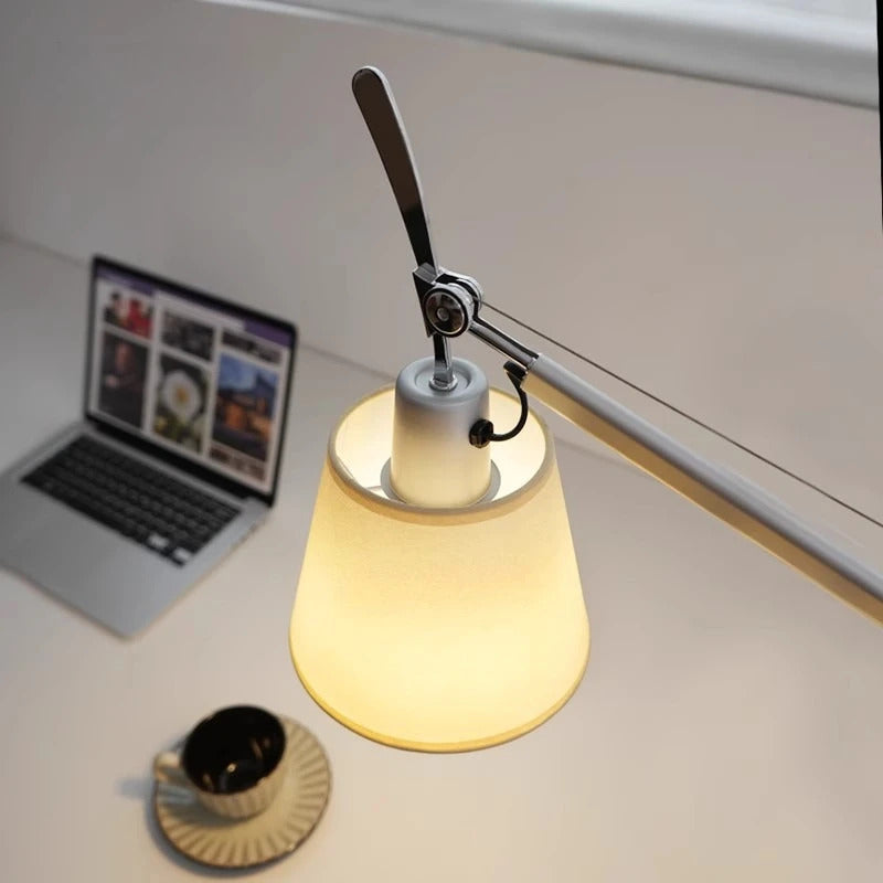 Italian Rocker Arm Table Lamp Nordic Designer Bedroom Bedside Floor Lamps Creative Office Study LED Eye Protection Reading Light