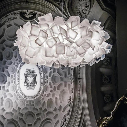 Italian Art Flower Petal Style Pendant light Nordic Clouds Led Chandelier