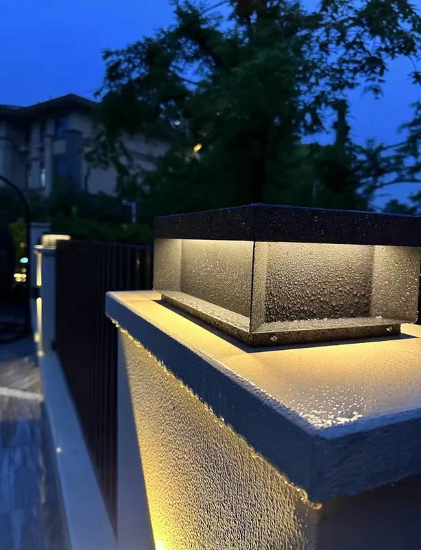 Modern Simple Solar Pillar Light High Quality Outdoor Waterproof Gate Pillar Yard Wall Light
