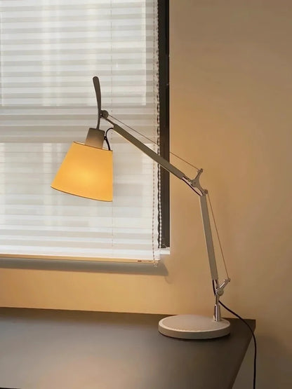 Italian Rocker Arm Table Lamp Nordic Designer Bedroom Bedside Floor Lamps Creative Office Study LED Eye Protection Reading Light