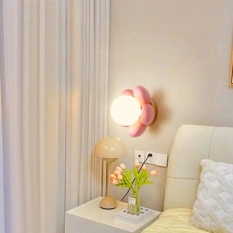 La fleur Wall Lamp