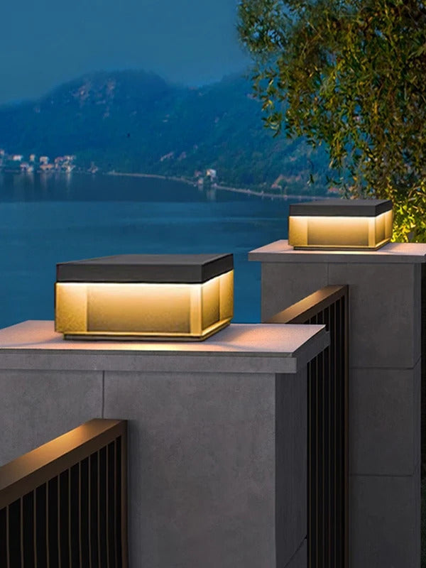 Modern Simple Solar Pillar Light High Quality Outdoor Waterproof Gate Pillar Yard Wall Light