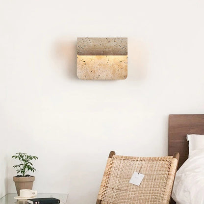 Vaelan Wall Lamp