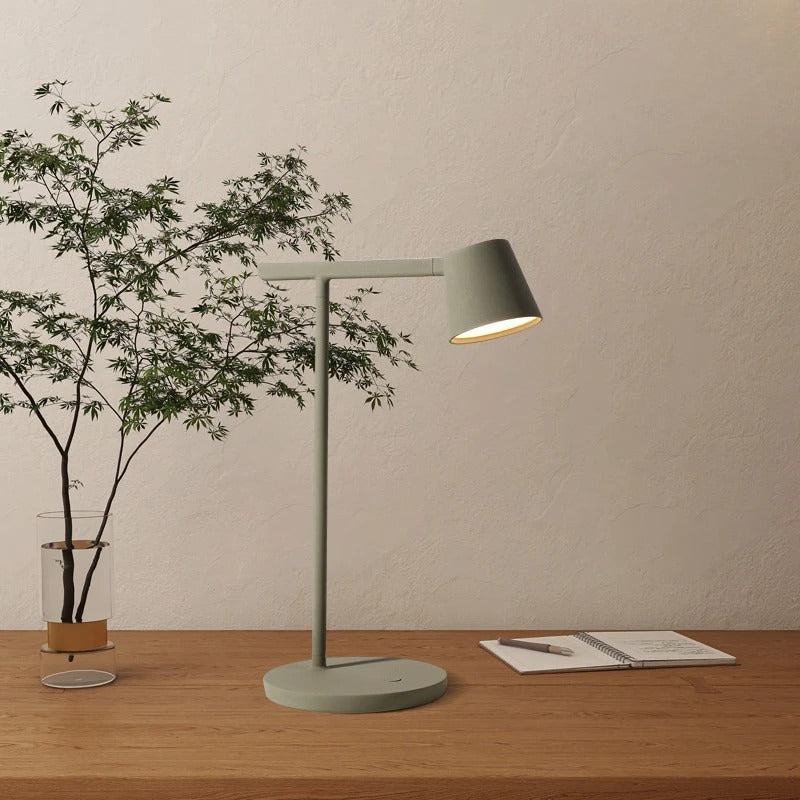 Scandinavian Modern Minimalist Hotel Living Room Bedroom Bedside Lamp for Personalized Luxury