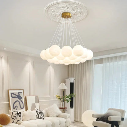Lustre moderno em estilo creme com bolas de vidro branco, lustre criativo de bolhas LED para sala de estar e quarto, candeeiro nórdico com lua e planetas.
