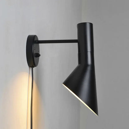 Nordic Minimalist Bedside Wall Lamp Black white Iron Sconce Industrial Retro wall light