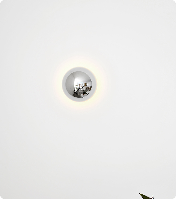 Minimalist Plated Silver Luxurious Wall Lamp Modern Simple Circular Lunar Eclipse sconce