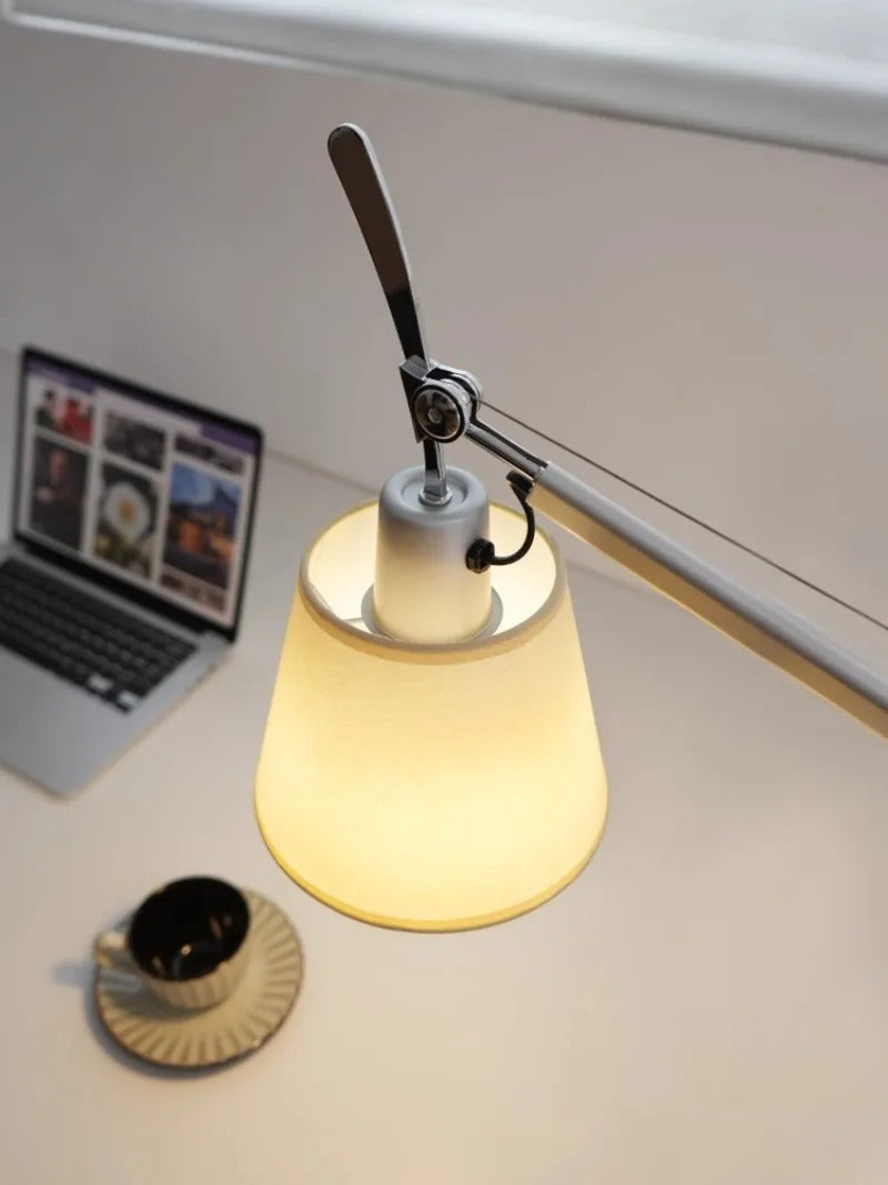 Italian Rocker Arm Table Lamp Nordic Designer Bedroom Bedside Floor Lamps Creative Office Study LED Eye Protection Reading Light