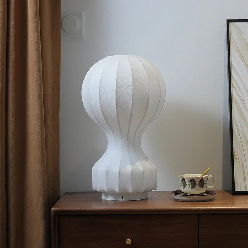 LED Silk Table Lamp Designer Cocoon Style Art Desk Light Bedroom Living Room Bedside Study Hotel Sofa Bar Home Decor Lighting