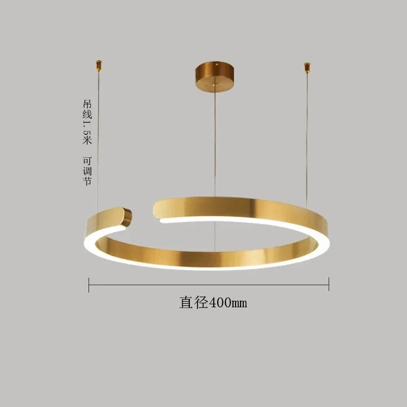 Moderno candeeiro suspenso LED em formato de anel, com intensidade regulável, nas cores dourado e preto, ideal para mesas, salas de jantar, cozinhas e quartos. Design minimalista e elegante. 