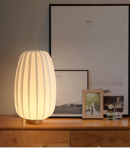 Nordic fabric table lamp, living room and study decorative table lamp, warm bedroom bedside decorative lamp