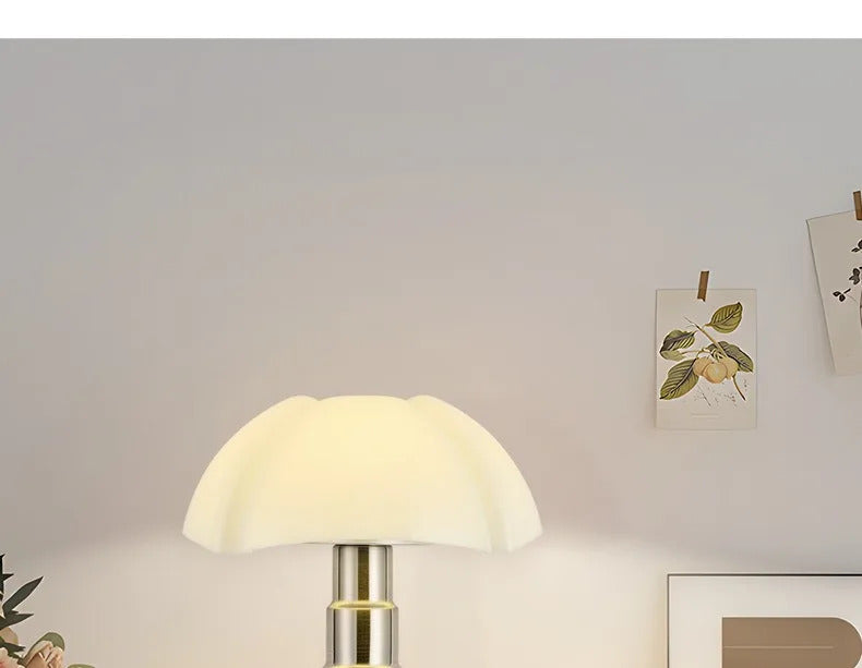 Italy Designer Wrought Iron LED Table Lamps White Petal Glass Lampshade Bauhaus Living Room Bedroom Restaurant Office Desk Light
