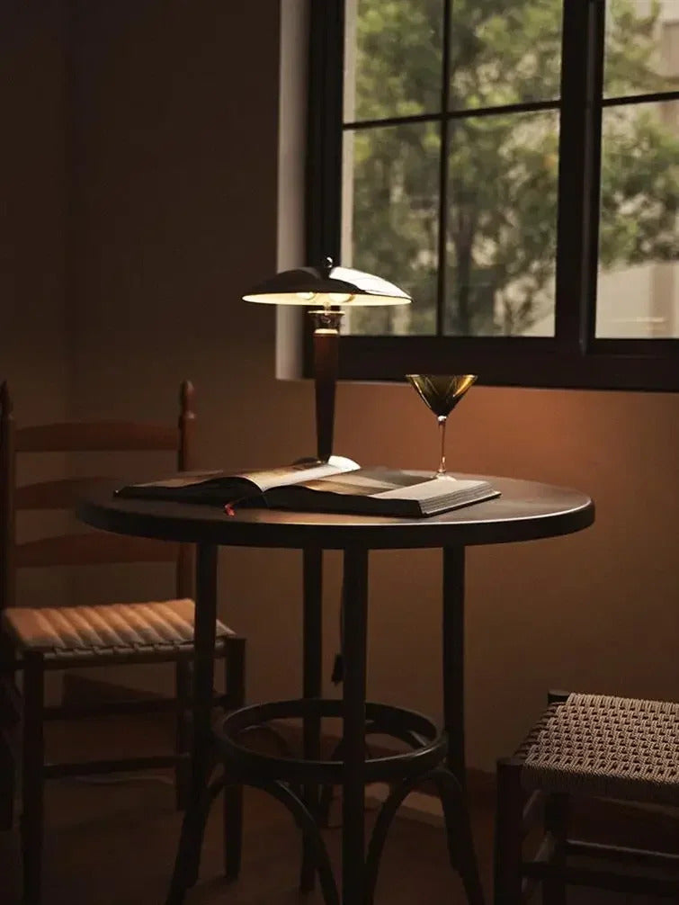 Industrial Style Desk Lamp Nordic Retro Table Light Wooden Iron E14 Bulb Bauhaus Design Study Room Office Bedroom Bedside Decor