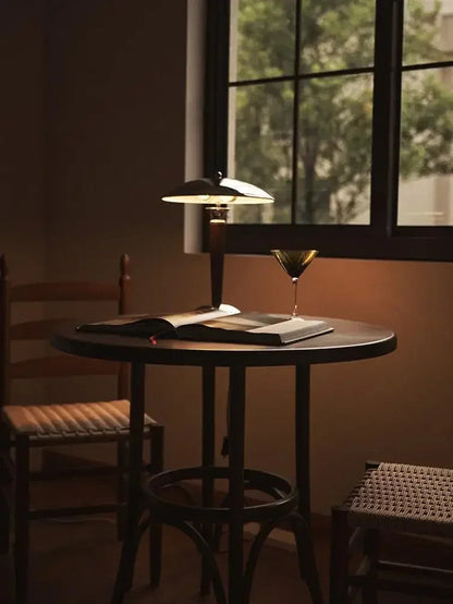 Industrial Style Desk Lamp Nordic Retro Table Light Wooden Iron E14 Bulb Bauhaus Design Study Room Office Bedroom Bedside Decor