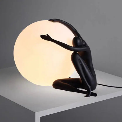 Nordic Art Floor Lamp Abstract Humanoid Holding Ball Vertical Light for Living Room Bedroom Creative Sculpture Decor Desk Lamps